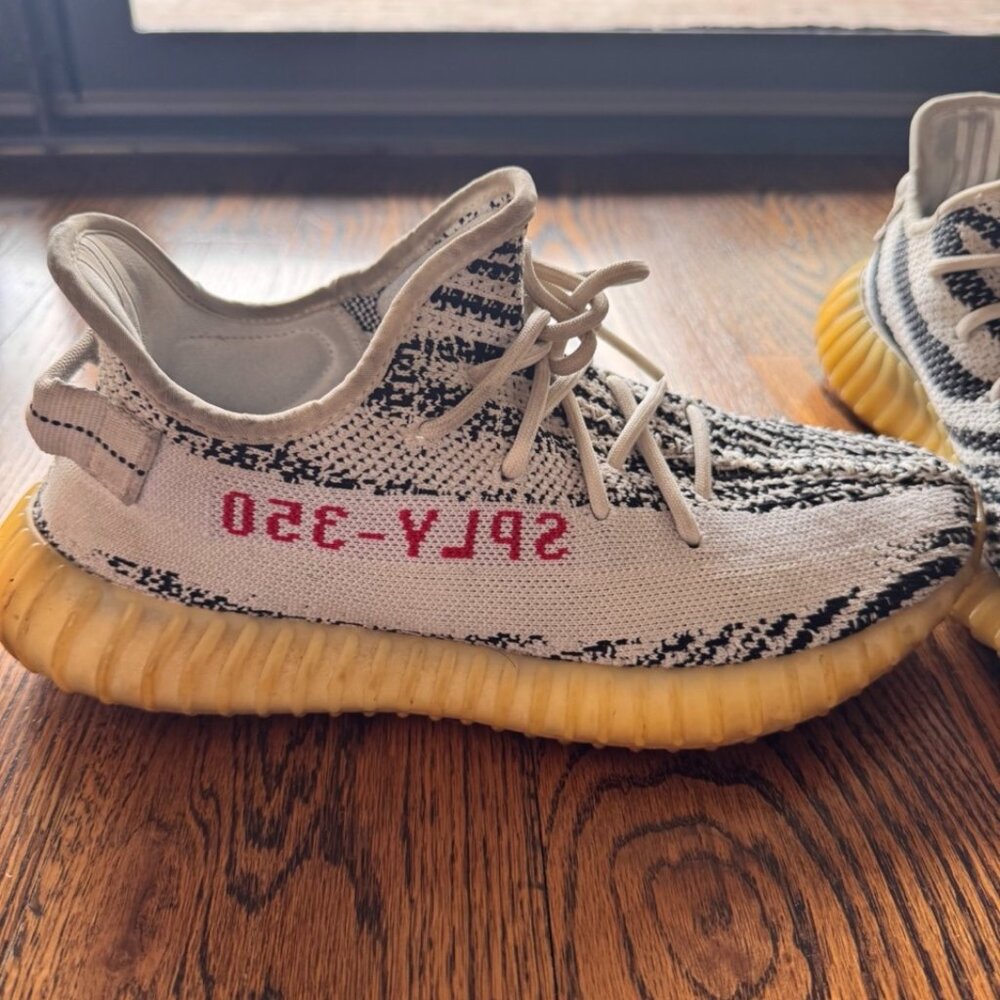 Yeezy Boost 350 V2 Zebra - MENS SIZE 10